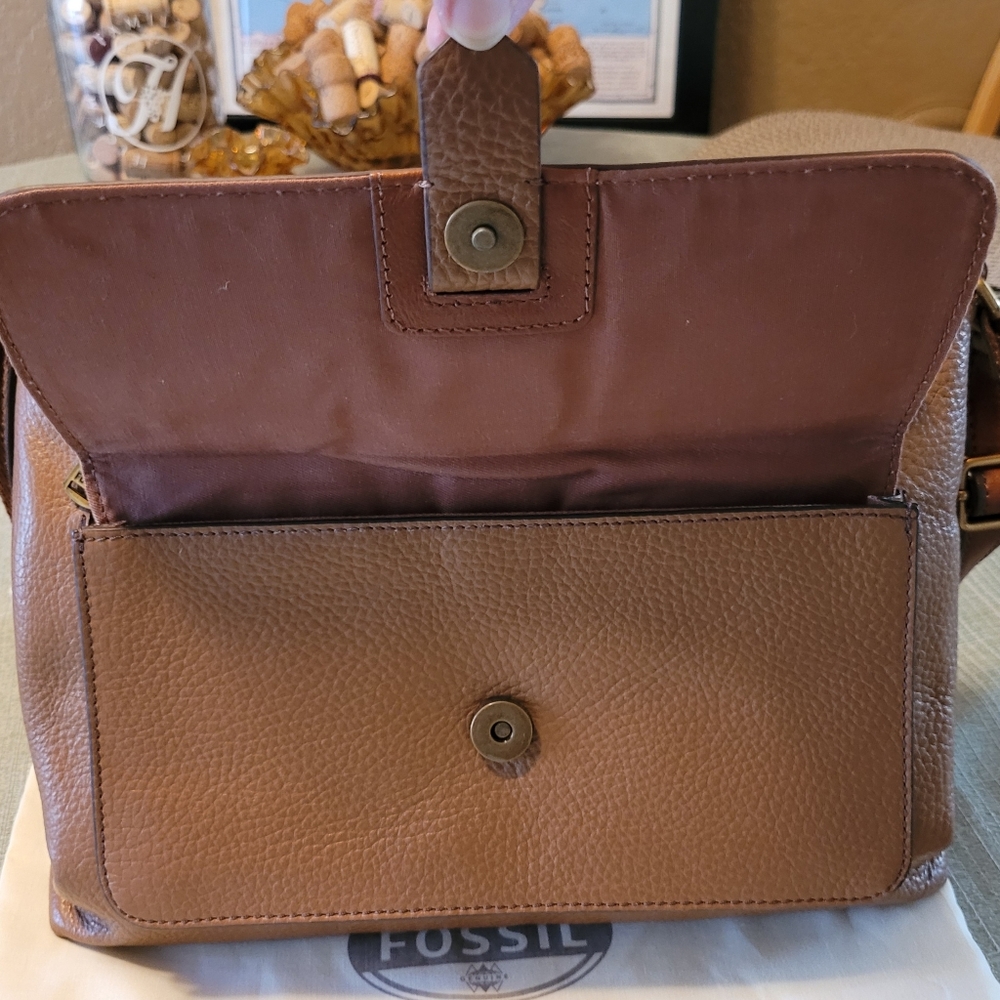 FOSSIL purse, New - Picture 3 of 8